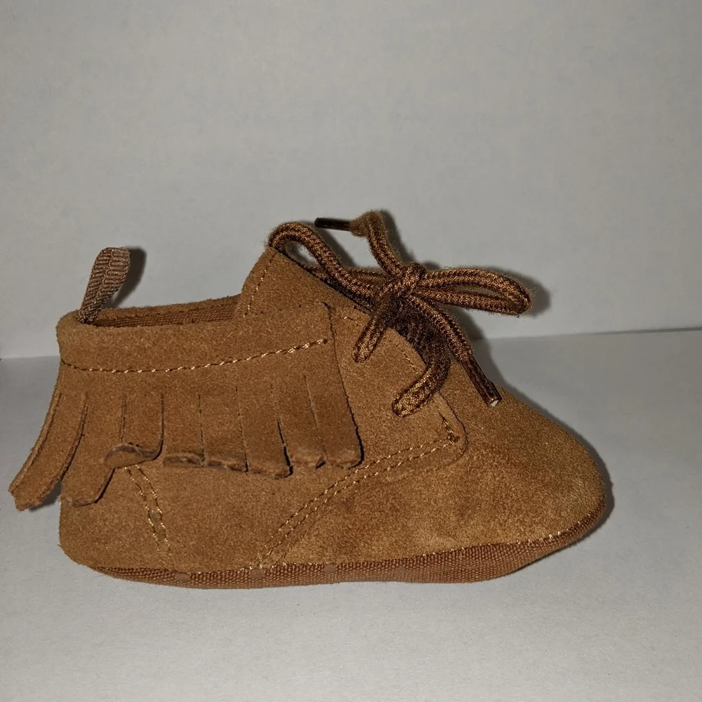 NEW BabyGAP moccasins size 6 to 12 Mo Rich Ginger